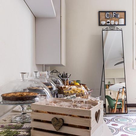 Room & Breakfast Canalino 21 Модена Екстериор снимка