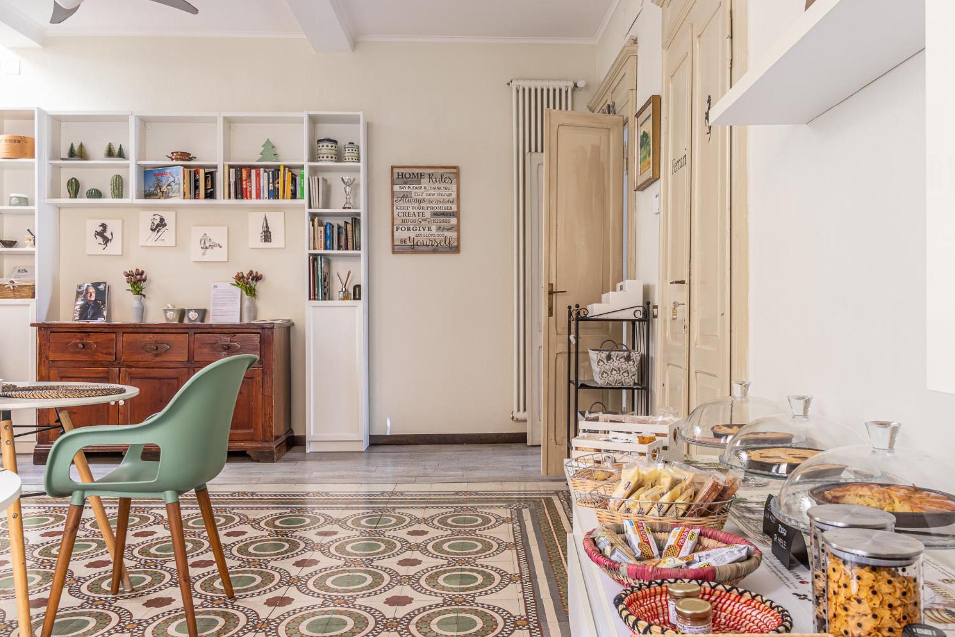 Room & Breakfast Canalino 21 Модена Екстериор снимка
