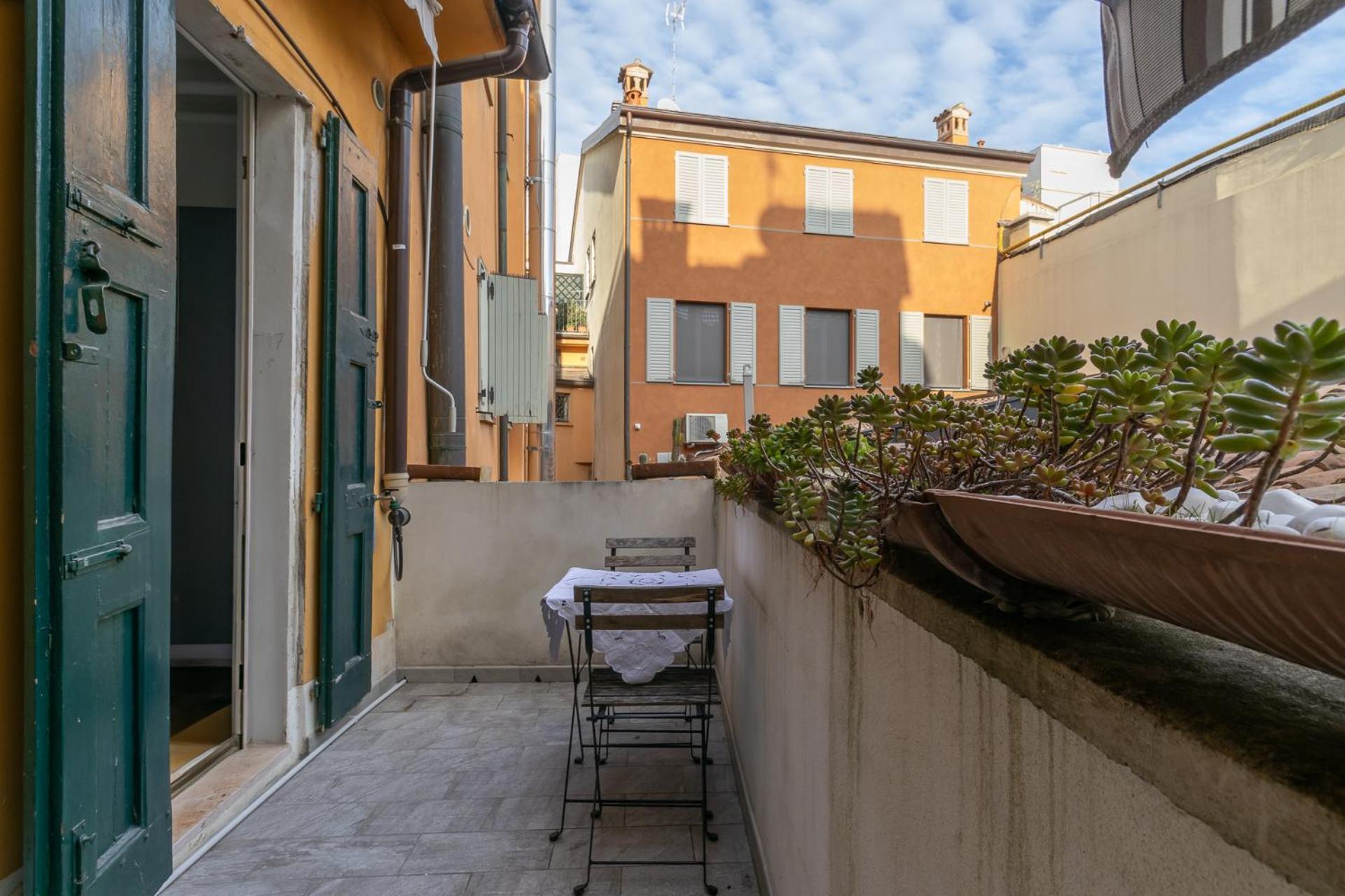 Room & Breakfast Canalino 21 Модена Екстериор снимка