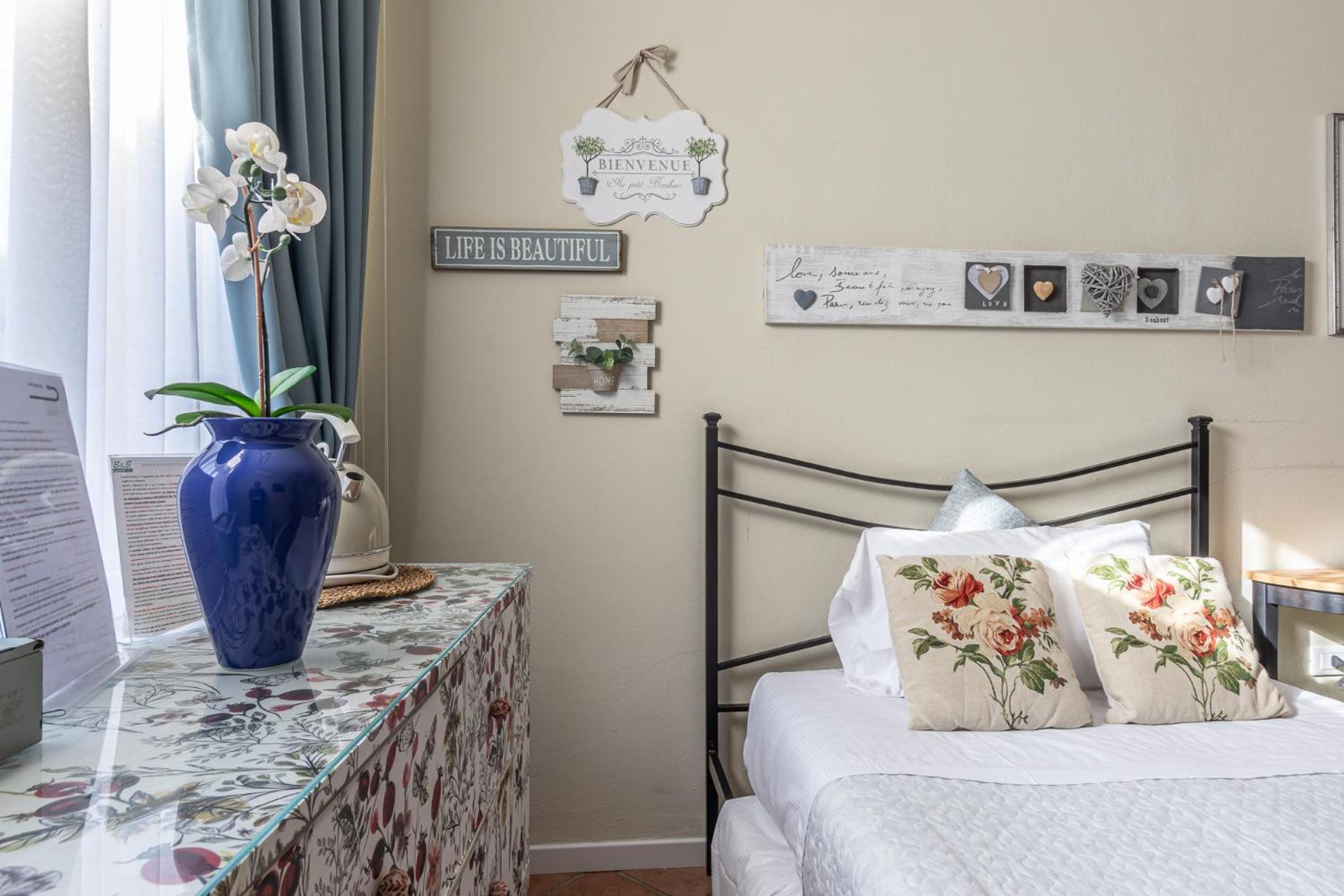 Room & Breakfast Canalino 21 Модена Екстериор снимка