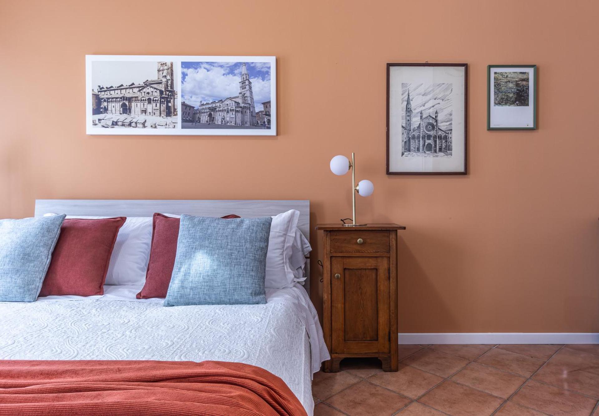 Room & Breakfast Canalino 21 Модена Екстериор снимка
